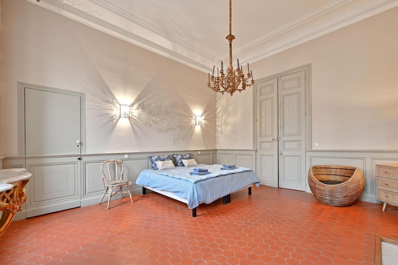 Appartement Le Vieux Sextier - Ac Clim - Lumineux - Wifi - Hypercentre à Avignon Extérieur photo